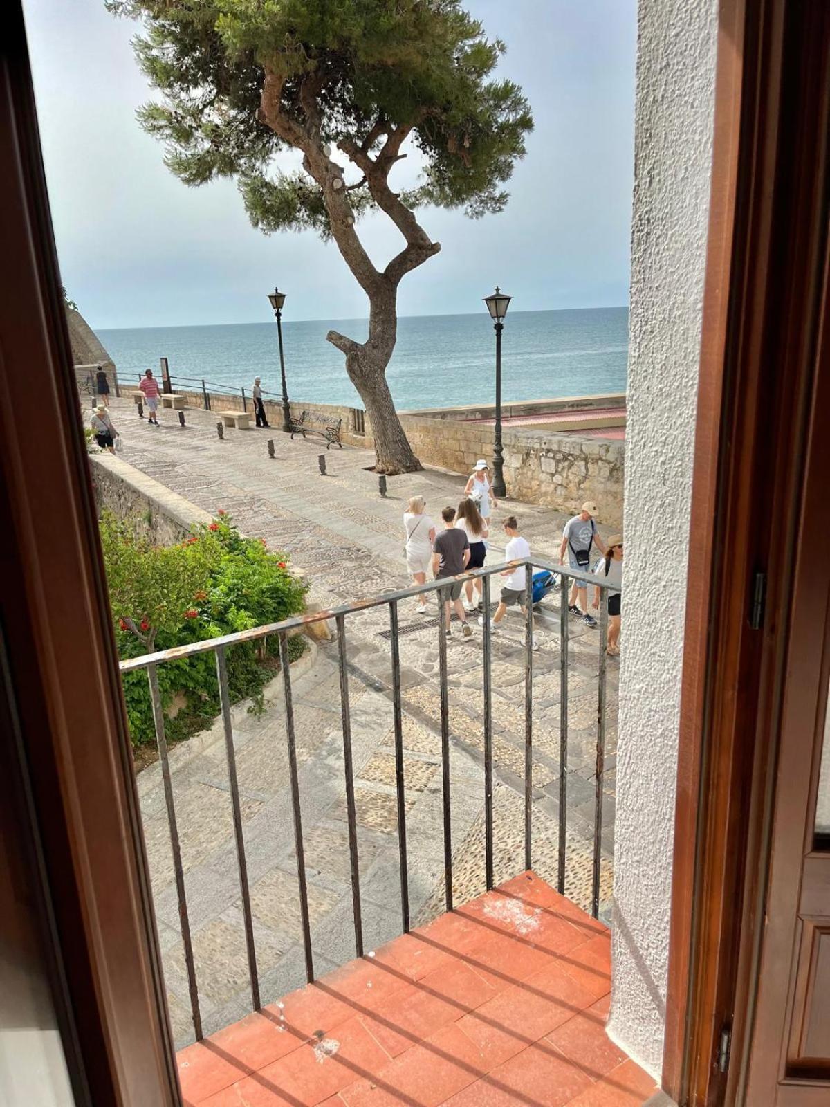 Apartamento En El Castillo De Peniscola Apartment Ngoại thất bức ảnh